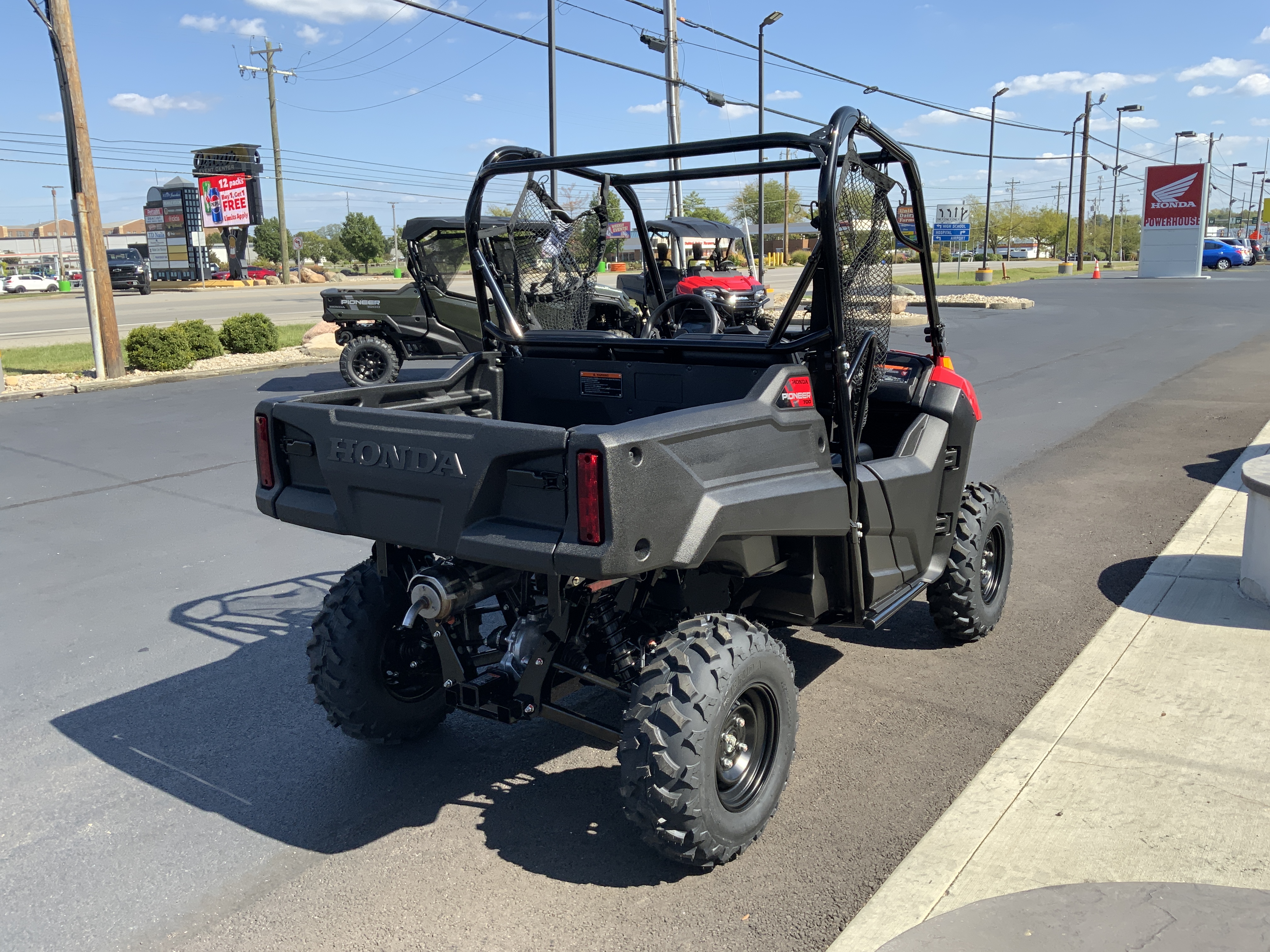 2026 Honda PIONEER 700 - Photo 7